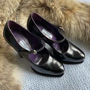 Prada - black pumps - size 37 - patent leather